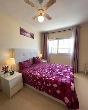Carlos Apartment *